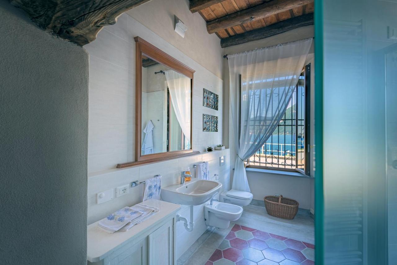 Residenza Di Prestigio In Riva Al Lago Marone Loft Eksteriør billede