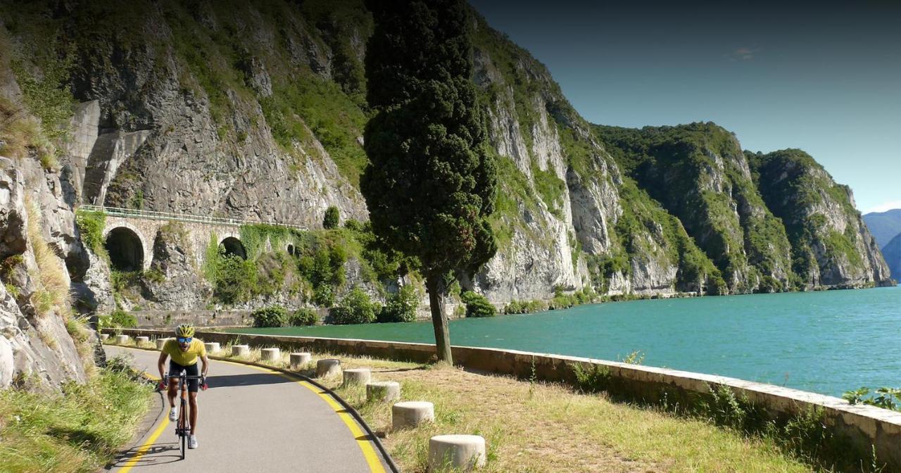 Residenza Di Prestigio In Riva Al Lago Marone Loft Eksteriør billede